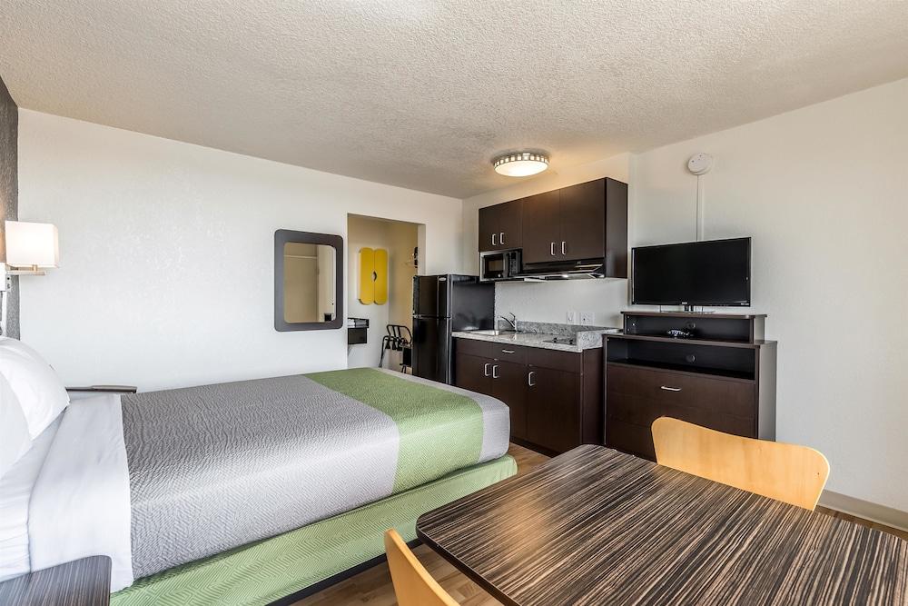 Motel 6-Pekin, Il Εξωτερικό φωτογραφία