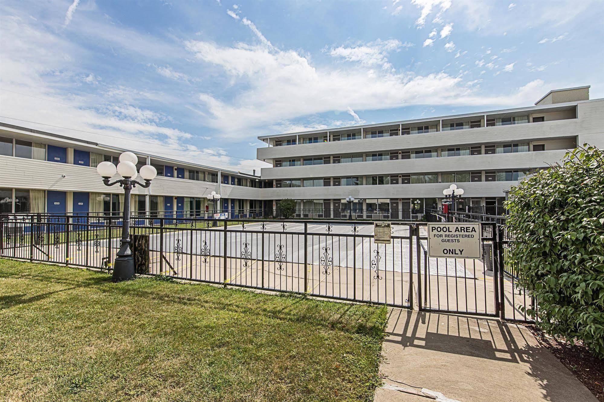 Motel 6-Pekin, Il Εξωτερικό φωτογραφία